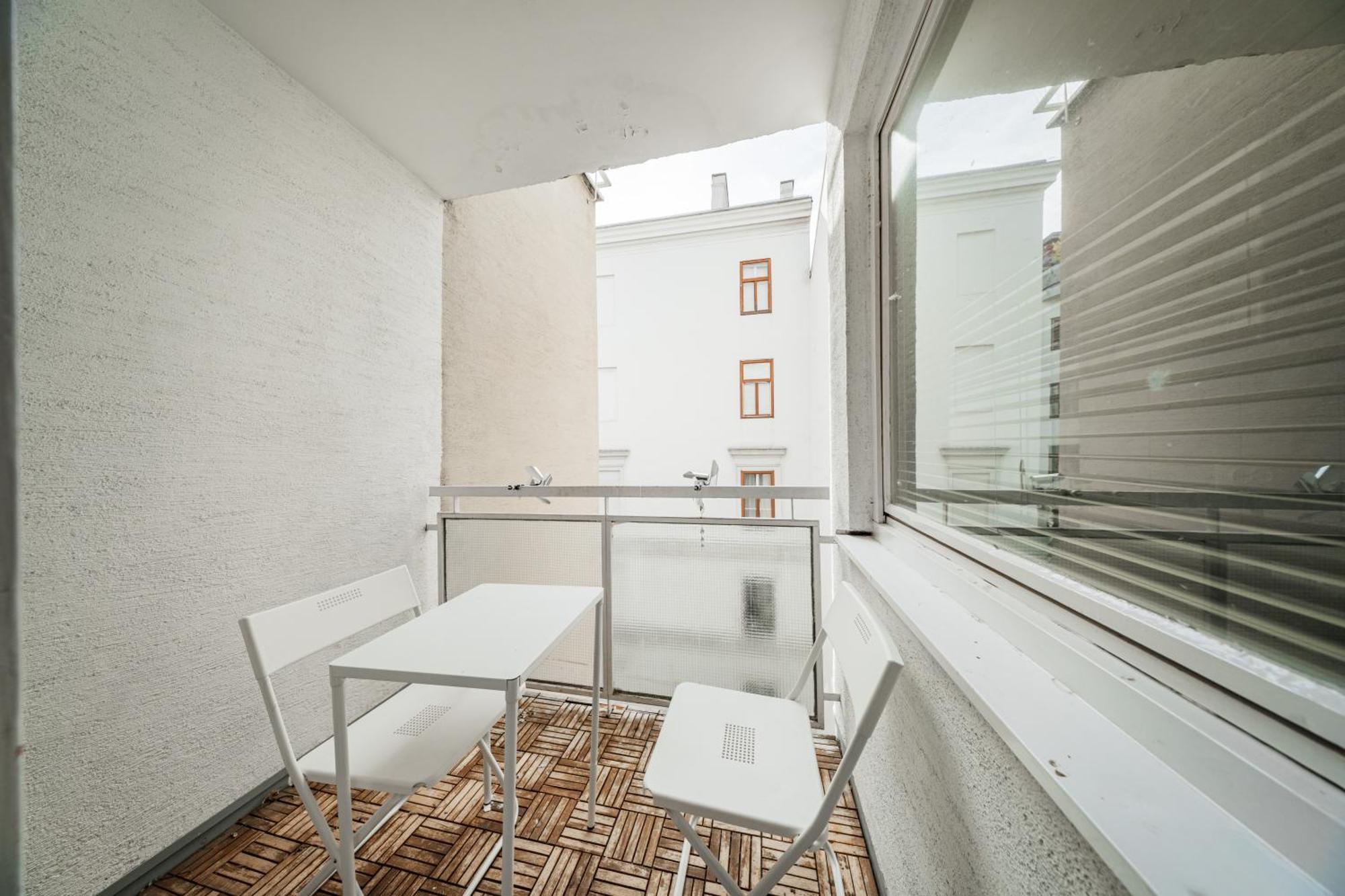 Studio Next To Karlsplatz/Karlskirche Apartment Виена Екстериор снимка
